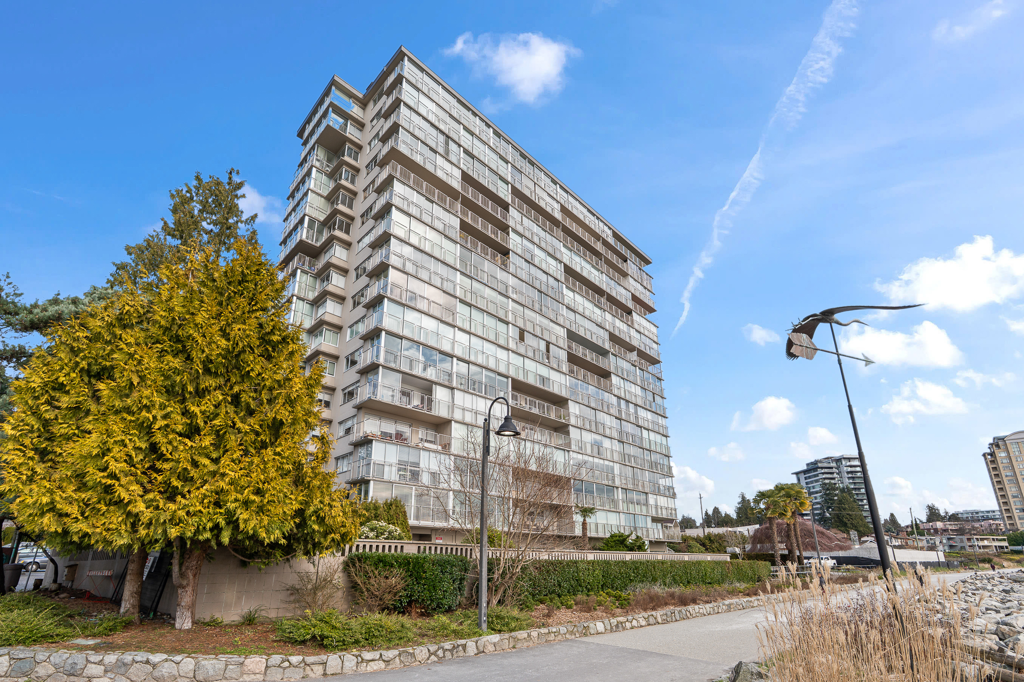 #203 - 150 24th Street